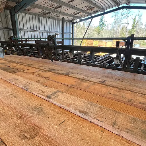 Sticker Stacker with Lumber Feed